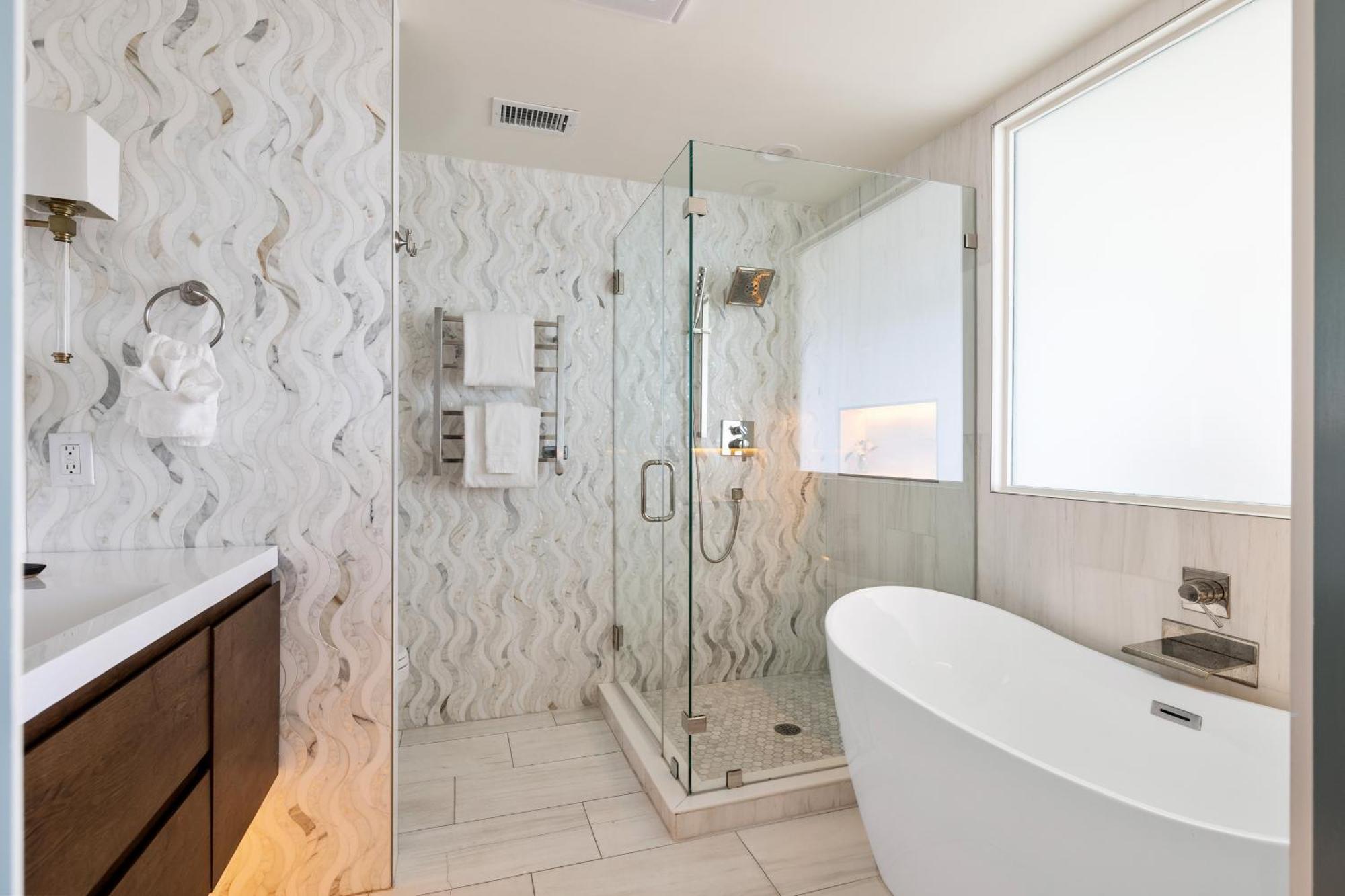 Regatta Inn - Adults Only Фоли Бийч Екстериор снимка