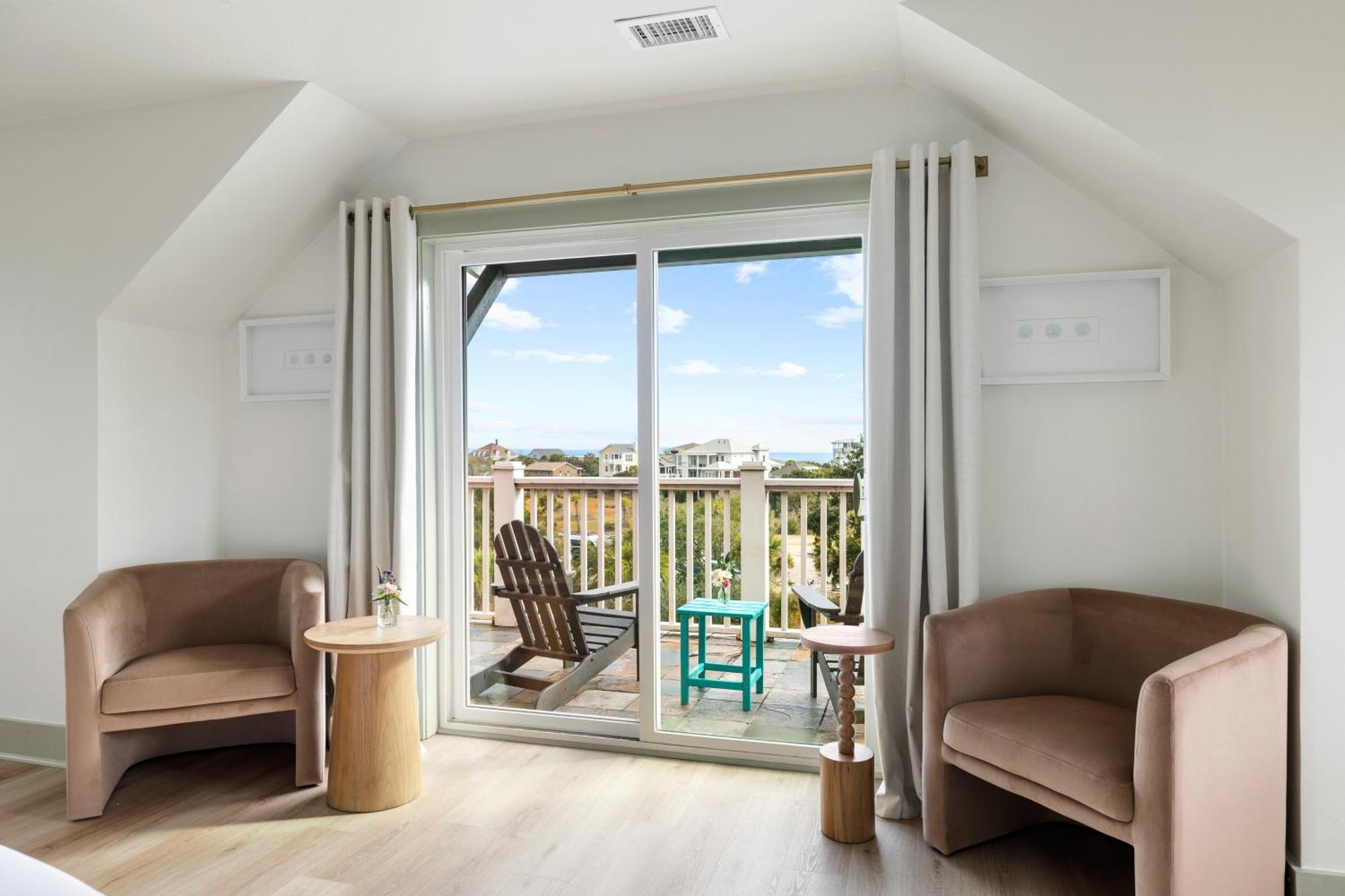 Regatta Inn - Adults Only Фоли Бийч Екстериор снимка